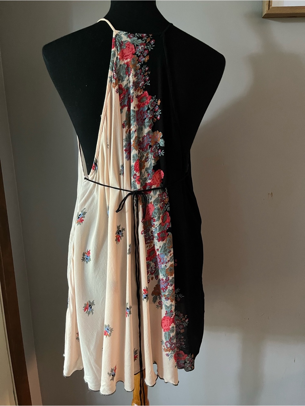 Intimately Free People Floral Halter Swing Slip Dress Nude & Black Boho Size XS - Picture 4 of 5